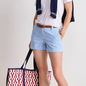 J. Crew 3.5" Classic Seersucker Shorts in Blue/White. Size 4.